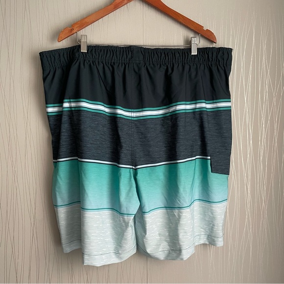 Sonoma -Flexwear Aqua teal striped board shorts, Men’s XXL 9.5" inseam - Picture 4 of 5